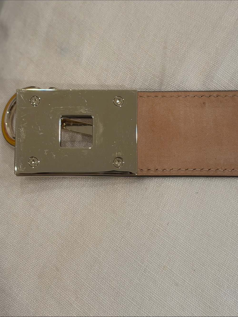 Salvatore Ferragamo Olive Green Leather Belt with Gold Buckle Ring - Picture 5 of 10